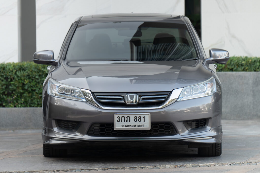 Accord Hybrid TECH G9 รุ่น Top หลังคา Sunroof เจ้าของลำดับเดียวซื้อเงินสด สีเทา Modern Steel สวยมาก