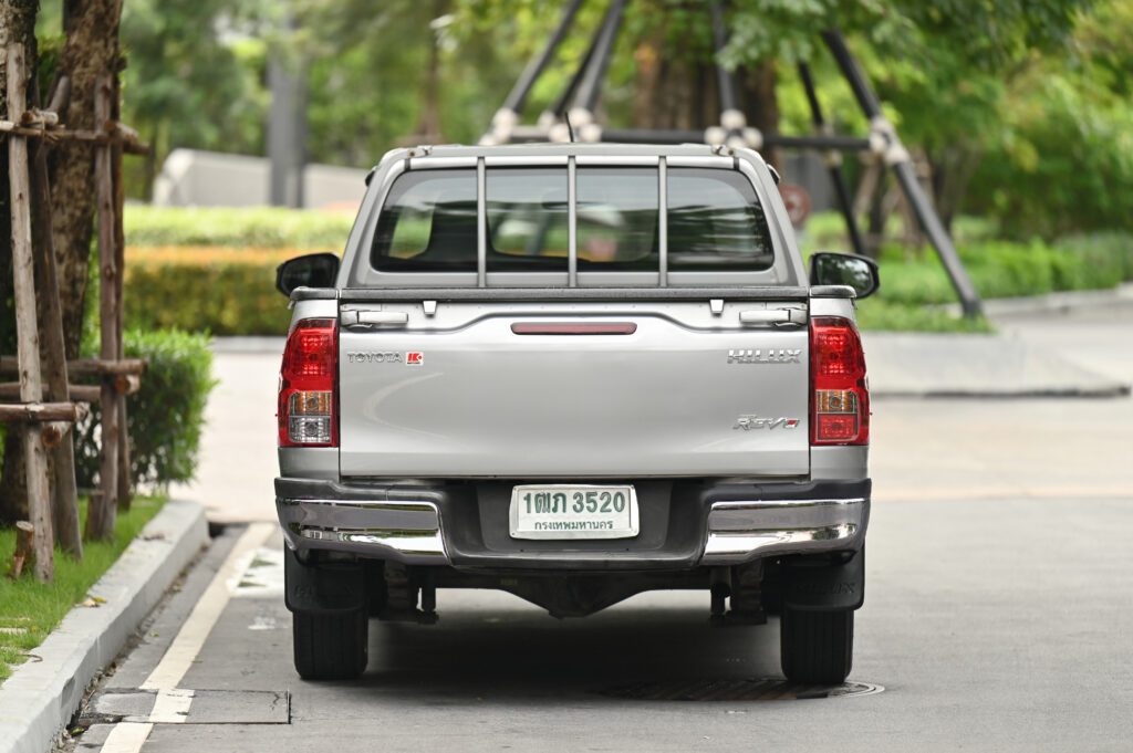 Toyota Hilux Revo Single Cab ปี 2015 ดีเซล 2.4 เทอร์โบ ไม่มีอุบัติเหตุ เจ้าของบริษัทลำดับเดียว