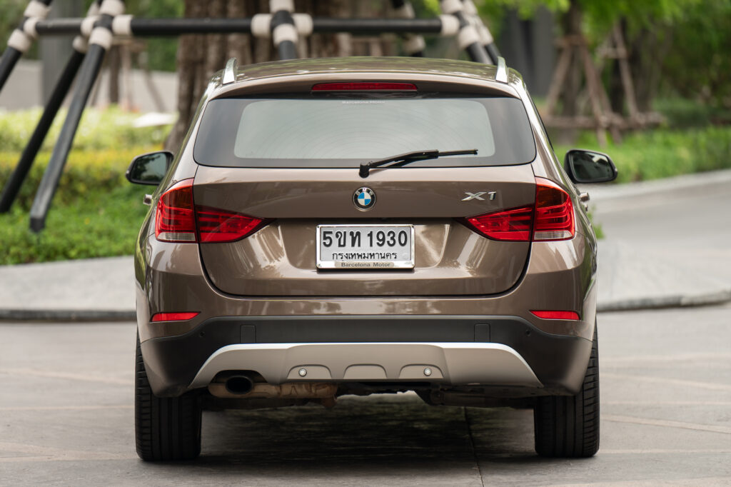 BMW X1 sDrive18i xLine E84 LCI แล้ว พวงมาลัยเบา ปี 14 สีน้ำตาล Sparkling Bronze เจ้าของลำดับเดียว