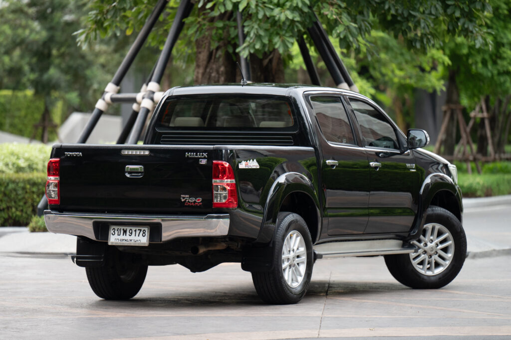 Toyota Hilux Vigo CHAMP Prerunner 2.5 E เกียร์ธรรมดา ปี 11 ขับ2ยกสูง เจ้าของมือเดียว ไม่มีอุบัติเหตุ