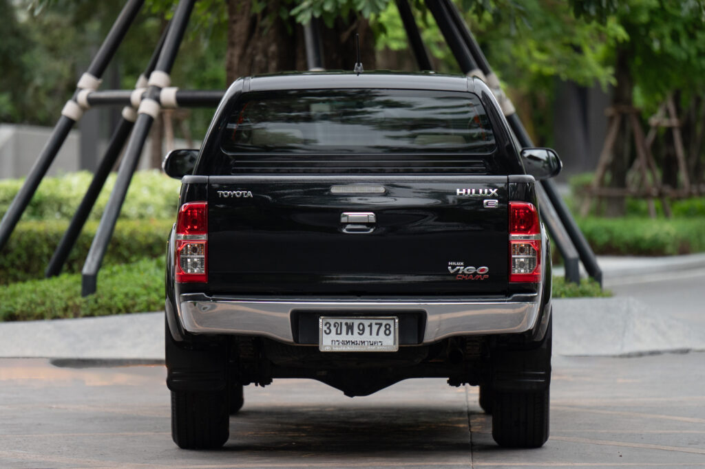 Toyota Hilux Vigo CHAMP Prerunner 2.5 E เกียร์ธรรมดา ปี 11 ขับ2ยกสูง เจ้าของมือเดียว ไม่มีอุบัติเหตุ