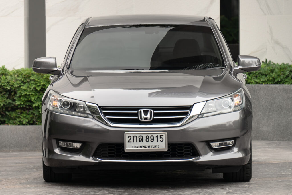 127,803 km Honda Accord 2.0 EL NAVI G9 ปี 2013 สีเทา Modern Steel สวยมาก เจ้าของลำดับเดียว