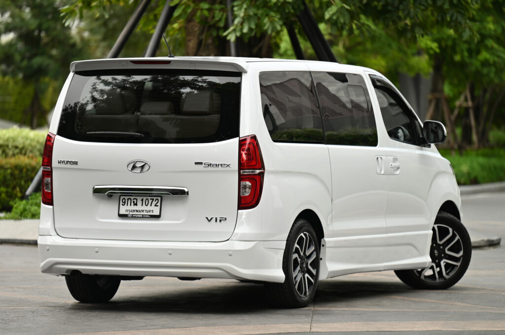 59,600 km Hyundai Grand Starex VIP Big Minorchange ปี 19 หน้าใหม่ 7 ที่นั่งป้ายดำแท้ ไม่มีอุบัติเหตุ