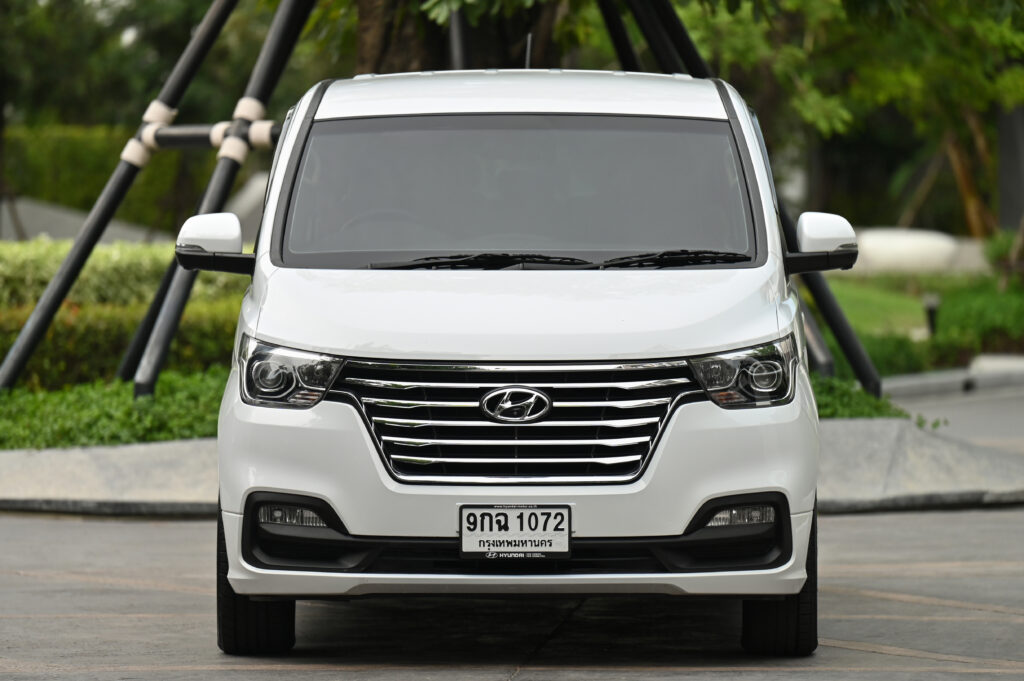 59,600 km Hyundai Grand Starex VIP Big Minorchange ปี 19 หน้าใหม่ 7 ที่นั่งป้ายดำแท้ ไม่มีอุบัติเหตุ