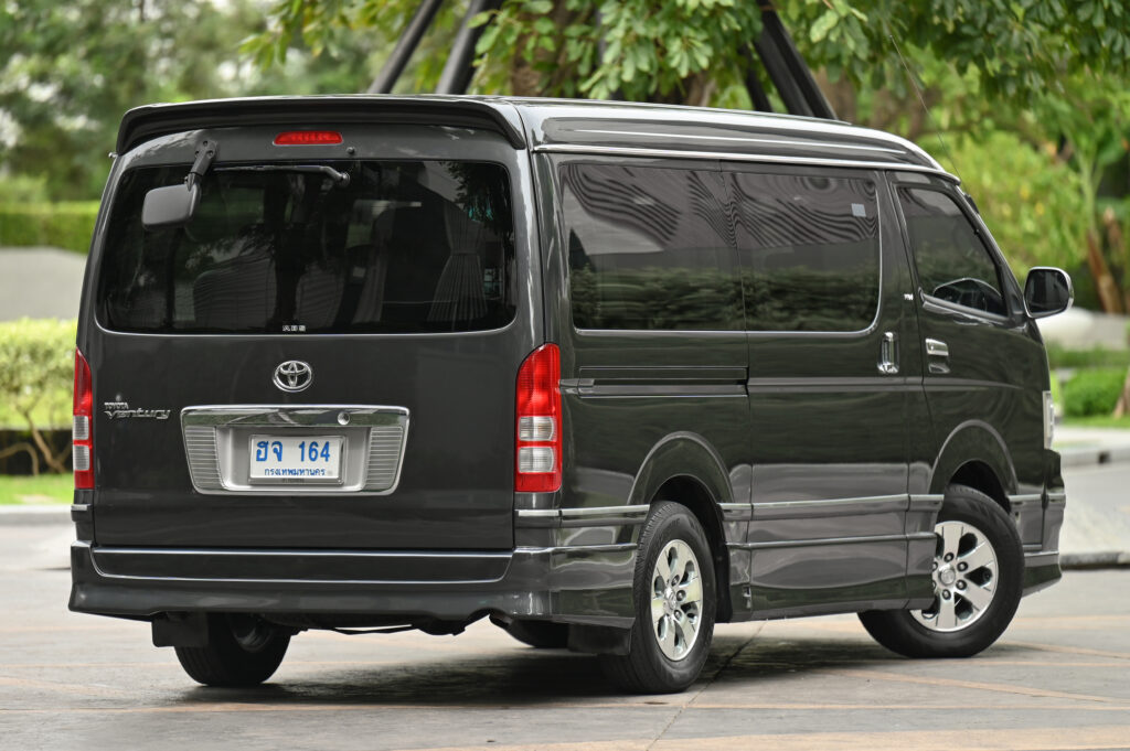 Toyota Ventury MAJESTY รุ่นพิเศษ จดปี 07 สีเทาพิเศษ Grey Mica ไม่มีอุบัติเหตุ น็อตเดิม ประวัติศูนย์