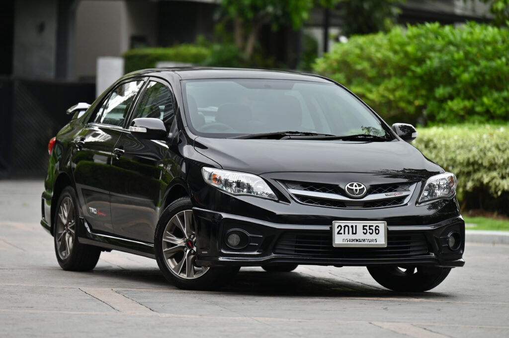 Toyota Corolla ALTIS 1.8 TRD SPORTIVO เกียร์ออโต้ ปี 2013 ไมมีอุบัติเหตุ เจ้าของลำดับเดียว สวยมาก