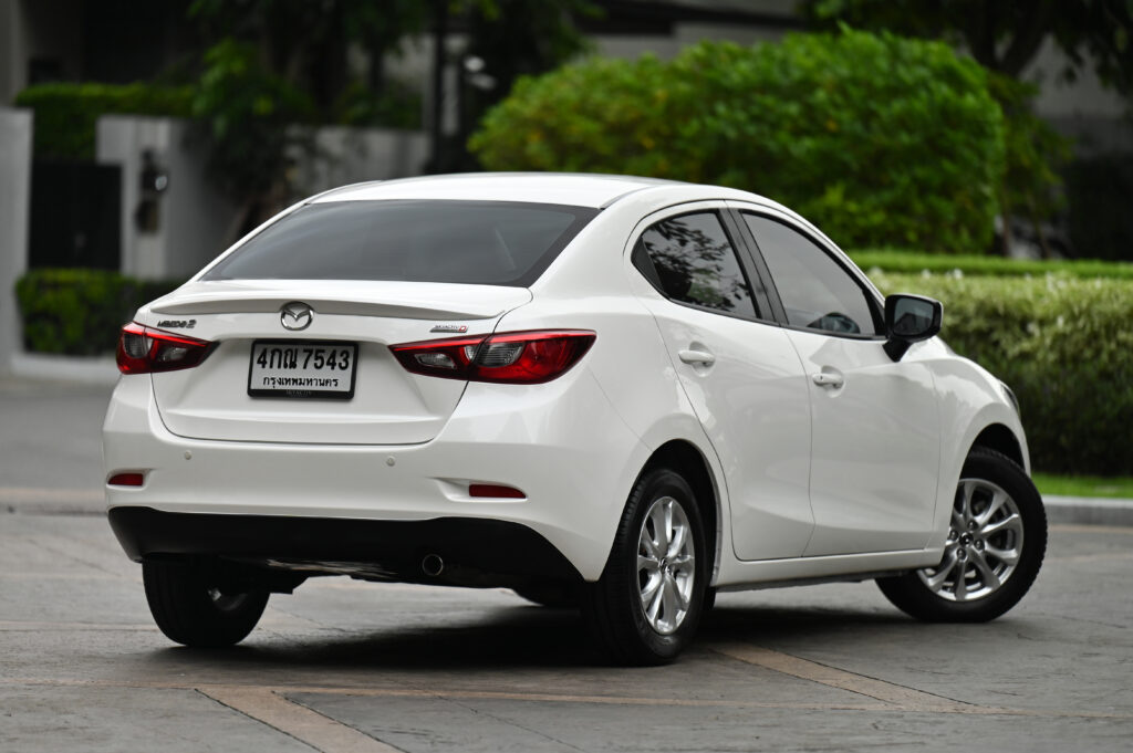 108,881 km Mazda 2 ดีเซล 1.5 XD เกียร์ออโต้ ปี 2015 4 ประตู ประวัติศูนย์ทุกระยะ เจ้าของลำดับเดียว