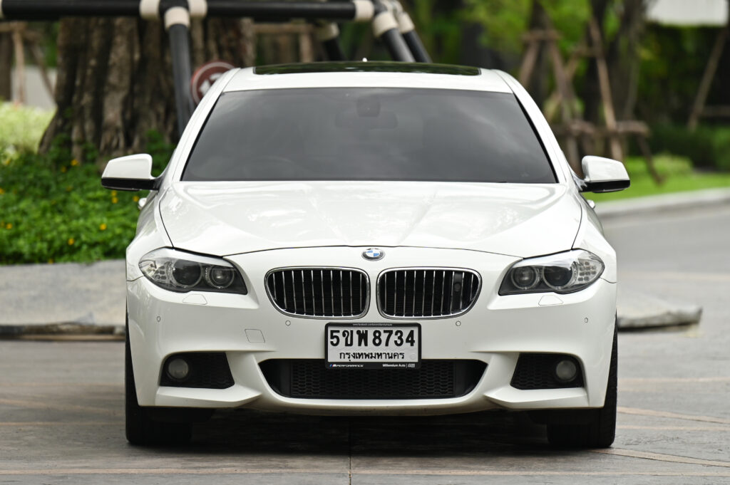 BMW 520d M Sport F10 ปี 2012 Option ล้นคัน หลังคา Sunroof มีระบบช่วยเหลือการขับขี่ ไม่มีอุบัติเหตุ