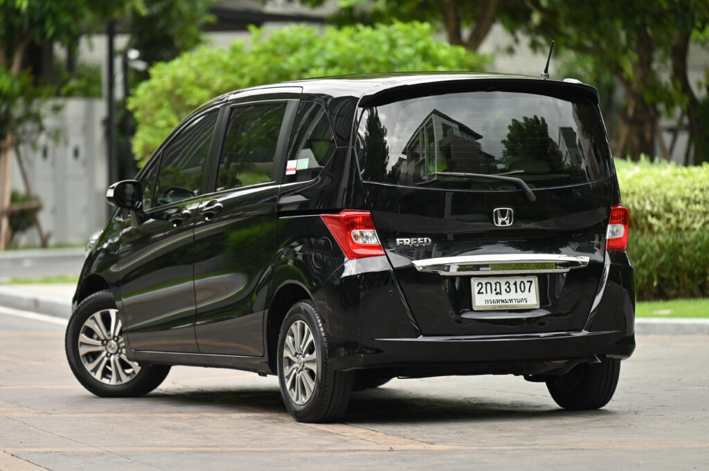 36,082 km HONDA FREED 1.5EL MINOR CHANGE รถบ้านมือเดียว Service ฮอนด้าสุขุมวิทตามระยะไม่มีอุบัติเหตุ