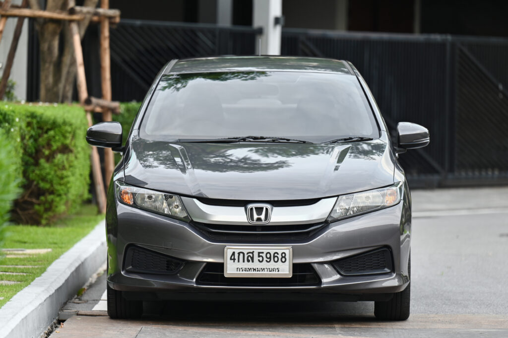 Honda City สภาพดี รถบ้านมือเดียว ประวัติซ่อมศูนย์ฮอนด้าอ่อนนุชตั้งแต่ออกรถจนถึงวันขาย ออกรถ 29/08/15