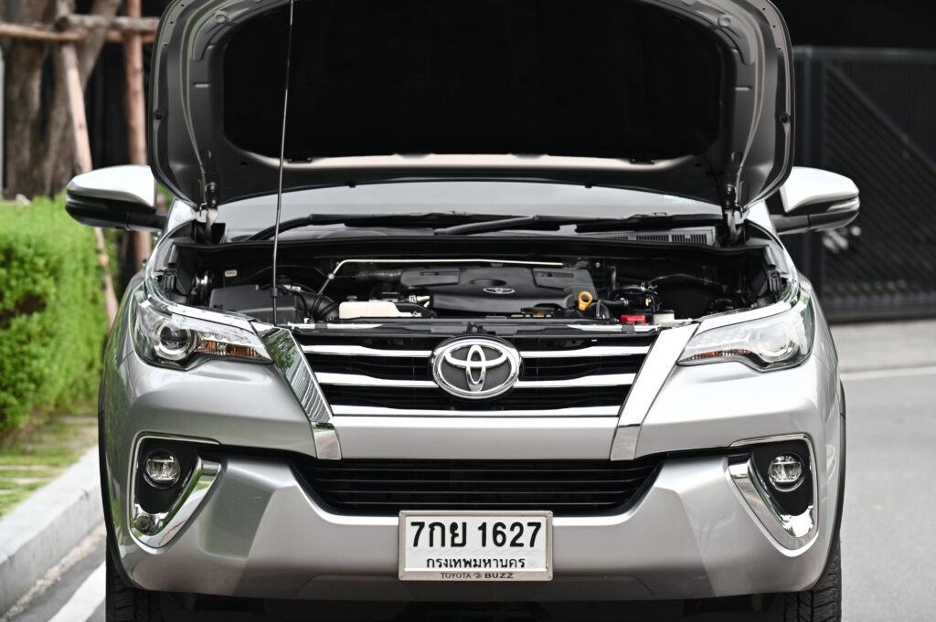 71,771 km Fortuner 2.4V 4WD ปี 19 แท้ไม่ลากจดทะเบียน รถบ้านมือเดียวสวยมากสภาพดี ไม่มีอุบัติเหตุครับ