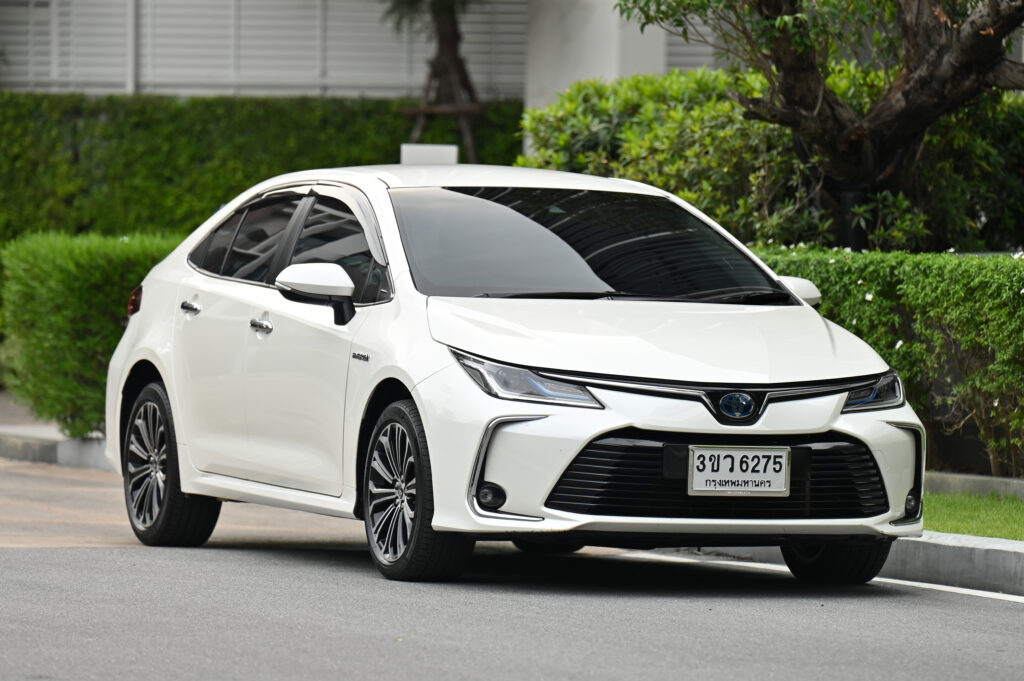 63,658 km Corolla ALTIS Hybrid High TNGA รุ่น Top สุด เจ้าของลำดับเดียว ประวัติศูนย์ ไม่มีอุบัติเหตุ