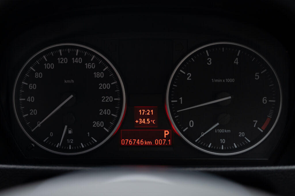 76,746 km BMW X1 sDrive18i M Sport LCI พวงมาลัยเบา รุ่น Top สุด เจ้าของลำดับเดียว ไม่มีอุบัติเหตุ