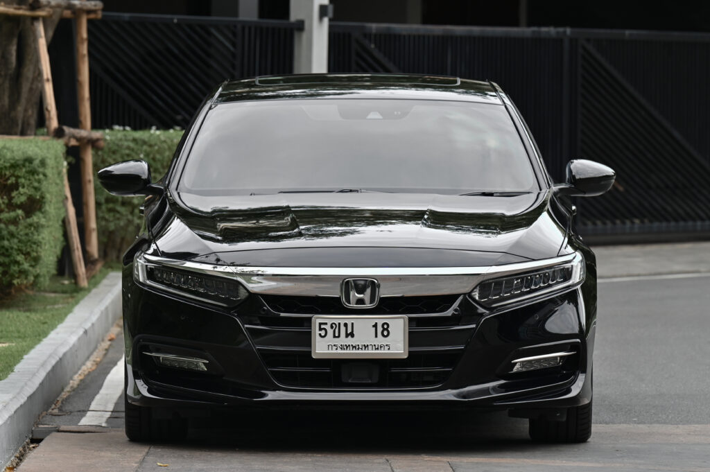 60,372 km Accord Hybrid TECH รุ่น Top เจ้าของเดียว เบาะหนังสีน้ำตาลสวยมาก Warranty เหลือถึง 10/2025