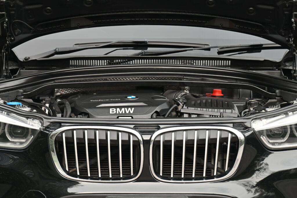 X1 sDrive18d xLine F48 ดีเซล รถบ้านสภาพดี ล็อตนำเข้า ประวัติศูนย์ BMW Millenium Auto ลาดพร้าว