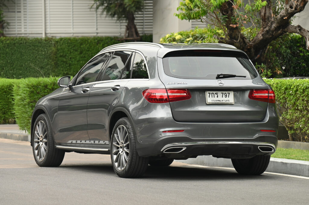 Benz GLC 250d AMG Dynamic ปี 18 แท้ ปรับอุปกรณ์แล้ว เพิ่ม DISTRONIC เรดาร์ Adaptive Cruise