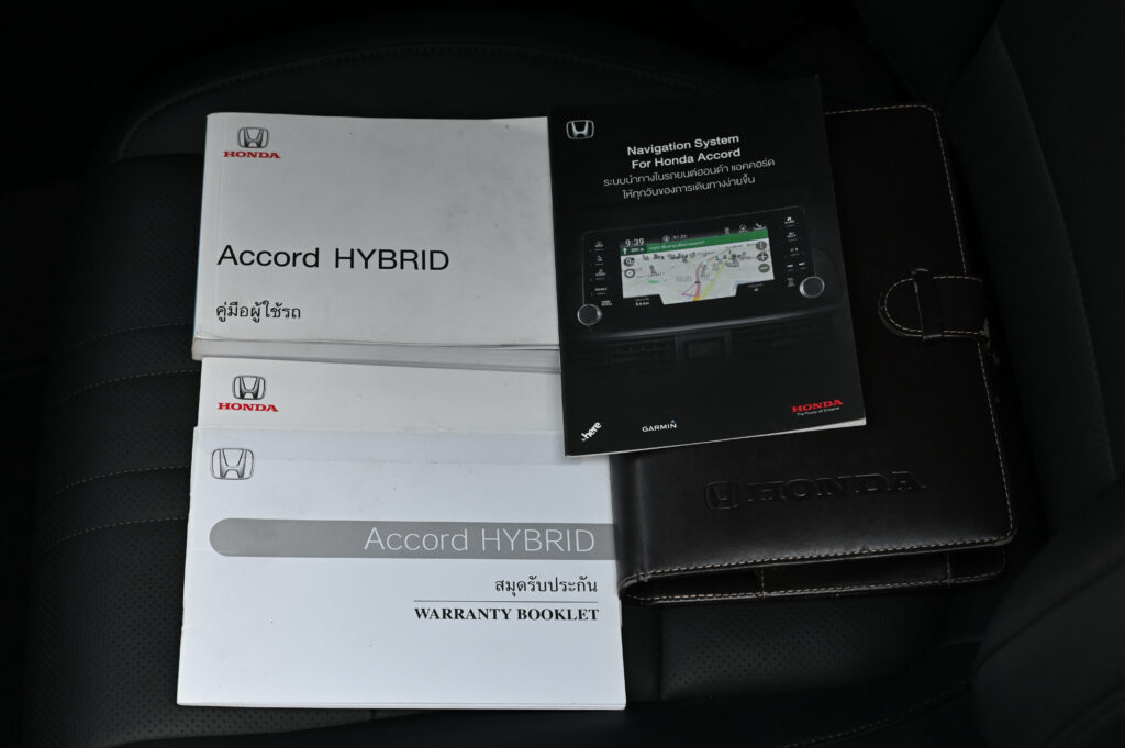 Accord Hybrid TECH ปี 2019 รุ่น Top หลังคา Sunroof เจ้าของลำดับเดียว ไม่มีอุบัติเหตุ ประวัติศูนย์