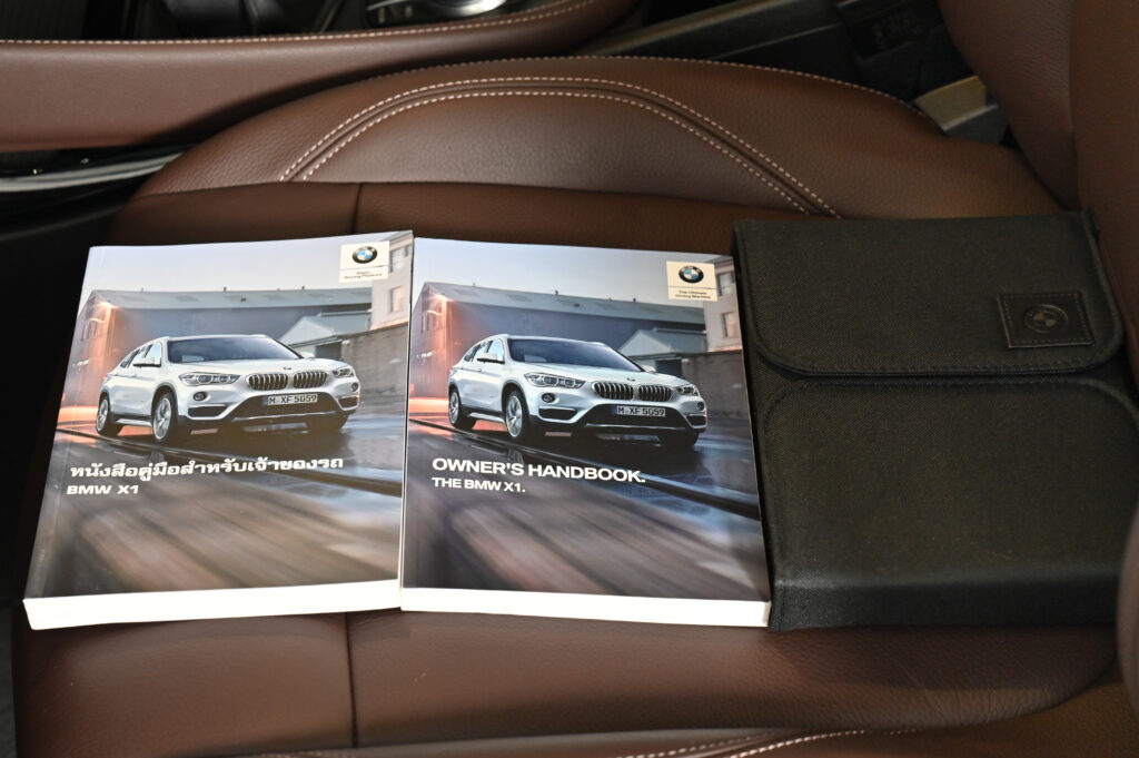 54,916 km BMW X1 sDrive18d xLine ปรับอุปกรณ์แล้ว Logo อยู่ท้ายรถ ไมล์ดิจิตอล รถบ้านมือเดียวสภาพดีมาก