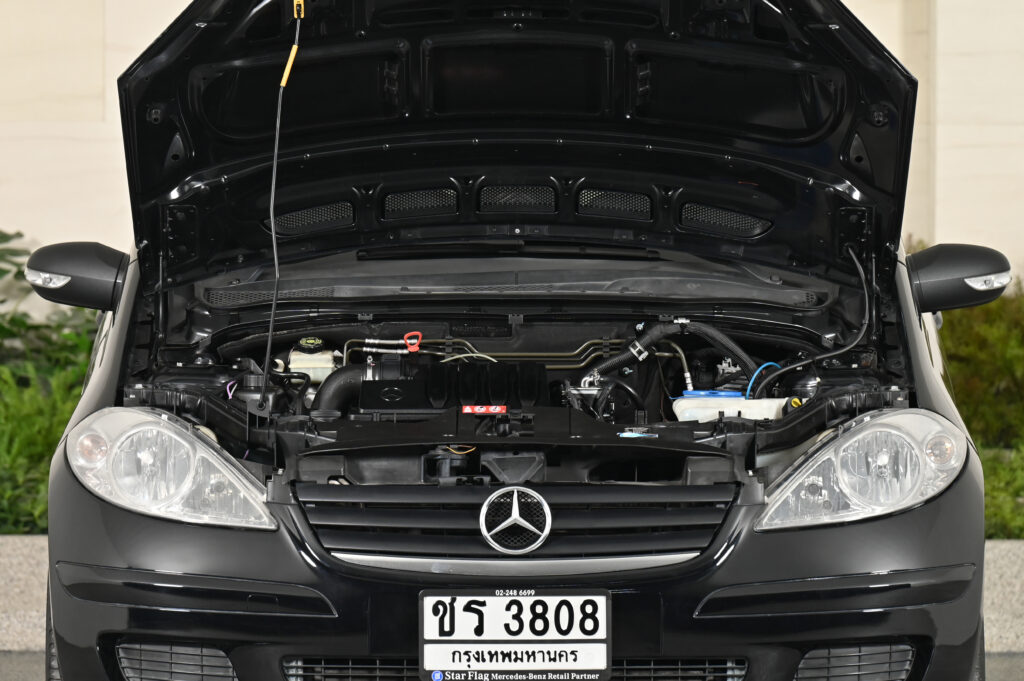 67,230 km BENZ A180 CDI เครื่องยนต์ดีเซล เจ้าของอยู่ซอยศุภราช รถบ้านสภาพดีสวยน่ารักน่าใช้มากครับ