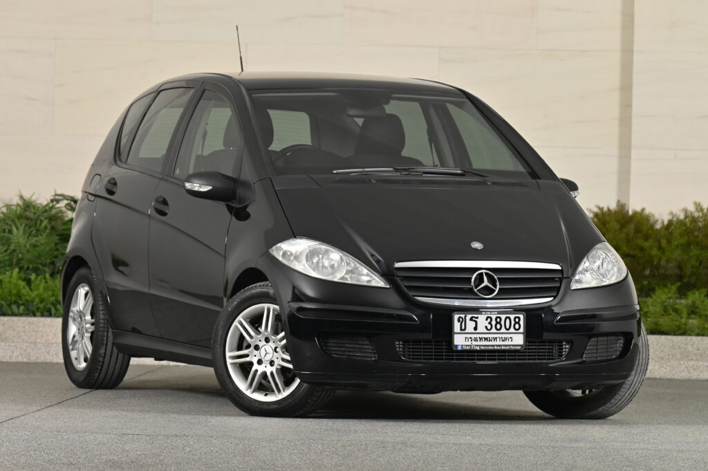 67,230 km BENZ A180 CDI เครื่องยนต์ดีเซล เจ้าของอยู่ซอยศุภราช รถบ้านสภาพดีสวยน่ารักน่าใช้มากครับ