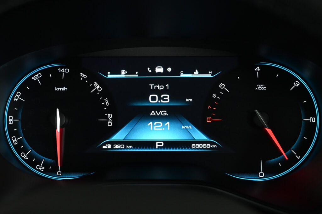 68,968 km CAPTIVA 1.5 TURBO Premier รุ่น TOP มือเดียวใช้งานน้อย รถสีดำสวยมากไม่มีอุบัติเหตุครับ