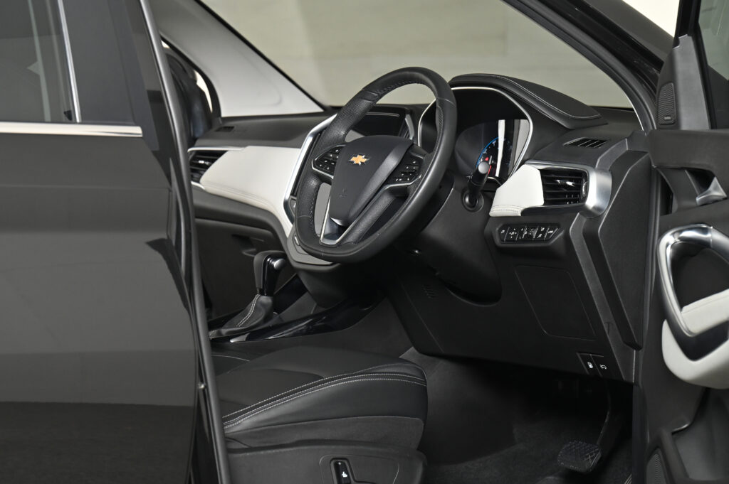 68,968 km CAPTIVA 1.5 TURBO Premier รุ่น TOP มือเดียวใช้งานน้อย รถสีดำสวยมากไม่มีอุบัติเหตุครับ