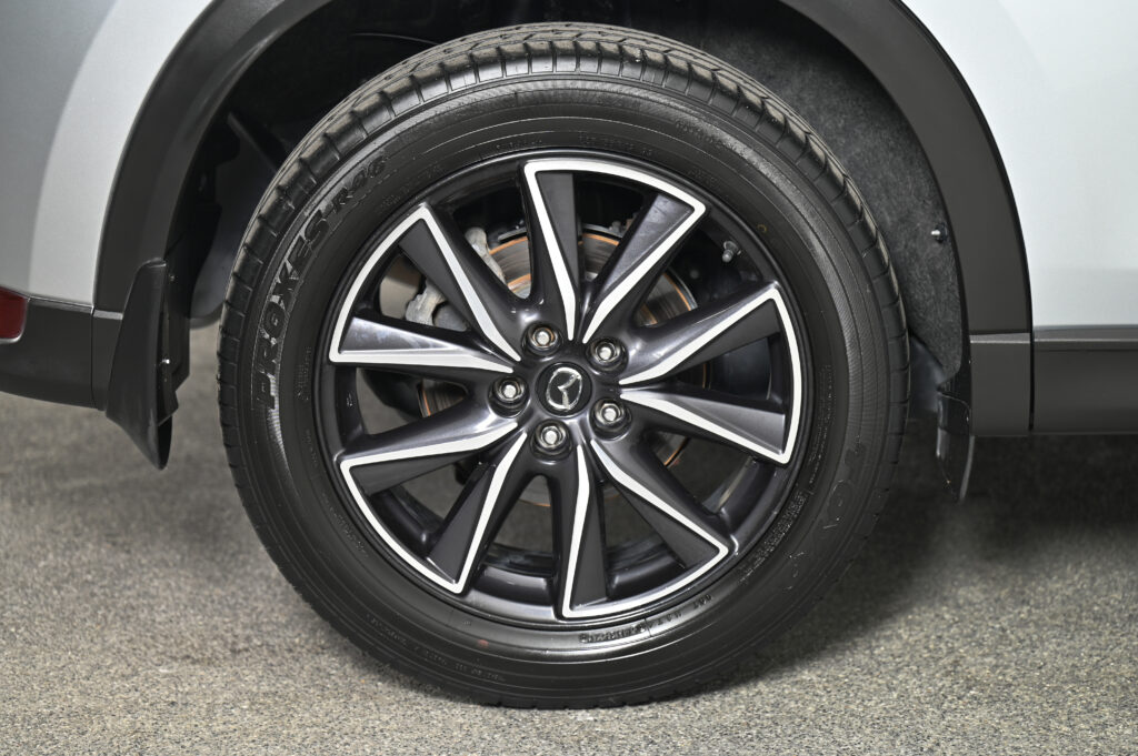 75,887 km Mazda CX-5 2.2 Diesel ปี 18 รถบ้านมือเดียวใช้งานน้อยสภาพดีมาก ไม่มีอุบัติเหตุหนักครับ