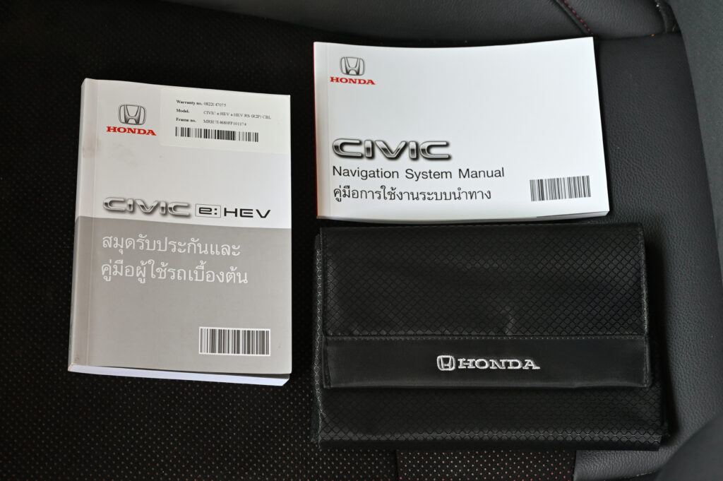 45,650 km Honda Civic FE e:HEV RS 2.0 Hybrid รุ่น Top รถบ้านมือเดียวสภาพดีเยี่ยมไม่มีอุบัติเหตุครับ