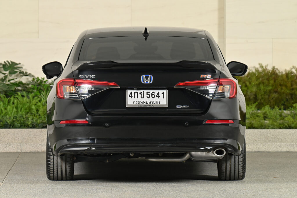 45,650 km Honda Civic FE e:HEV RS 2.0 Hybrid รุ่น Top รถบ้านมือเดียวสภาพดีเยี่ยมไม่มีอุบัติเหตุครับ