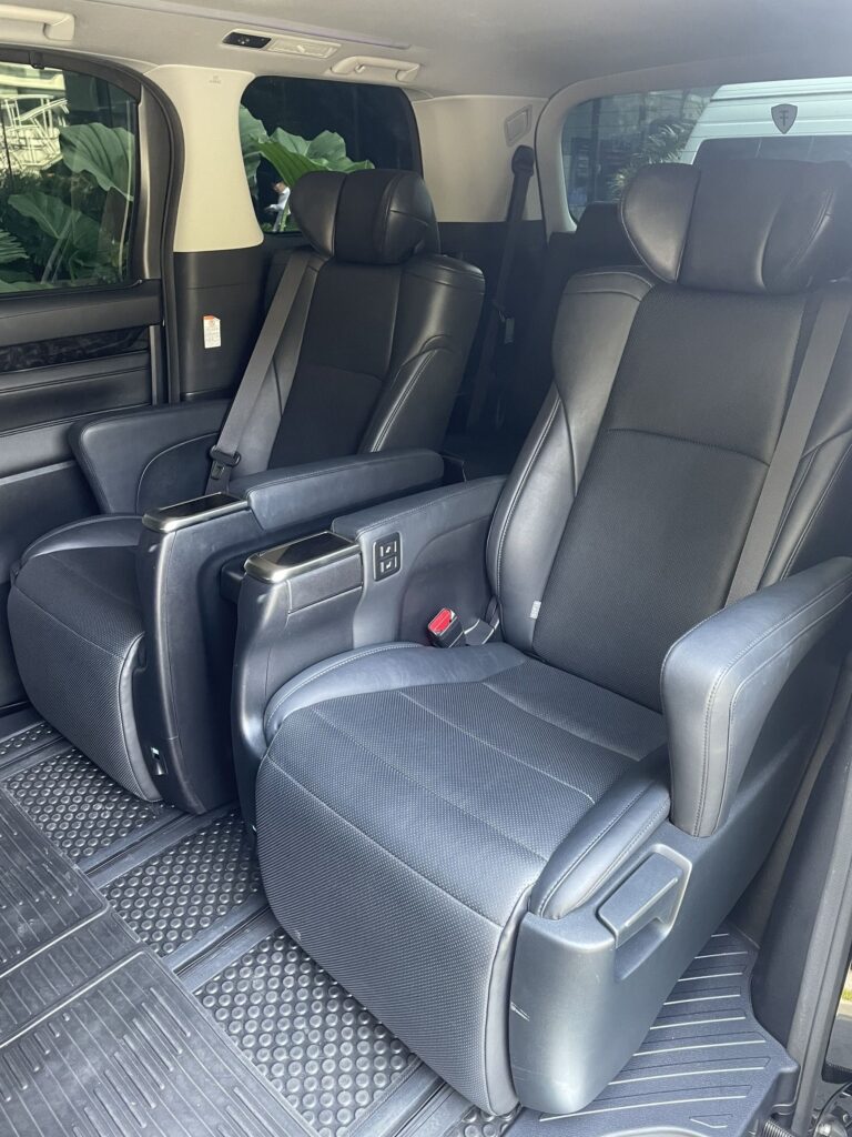 60,066 km VELLFIRE 2.5 ZG EDITION สีดำพร้อมชุดแต่ง Modellista