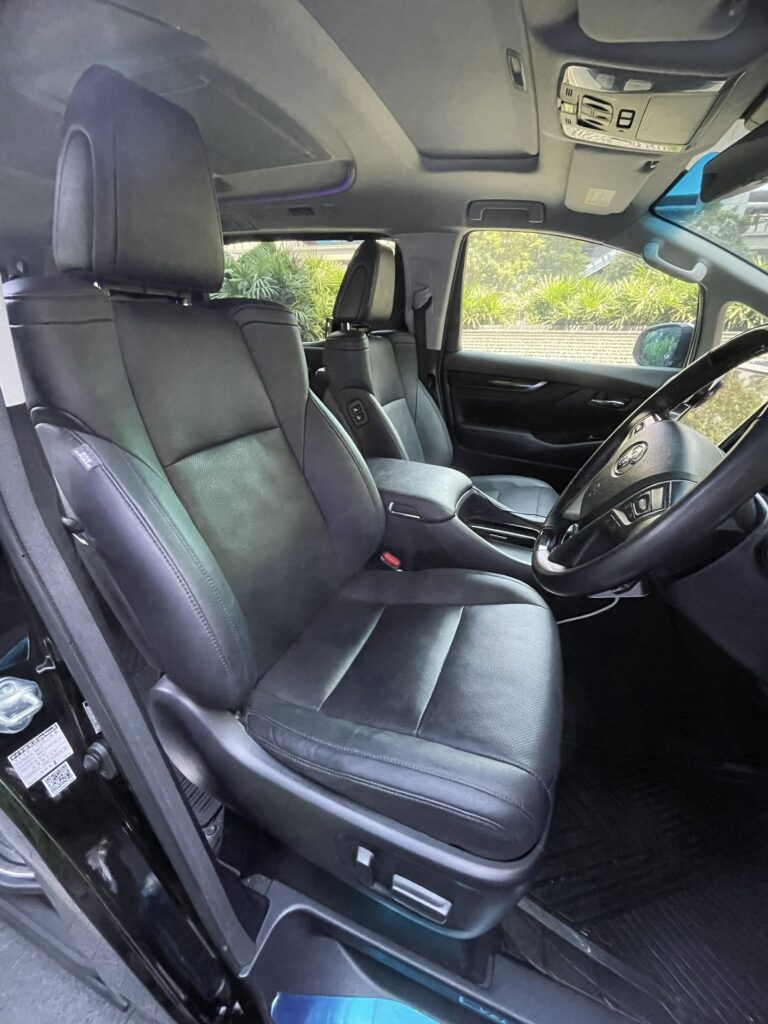 60,066 km VELLFIRE 2.5 ZG EDITION สีดำพร้อมชุดแต่ง Modellista