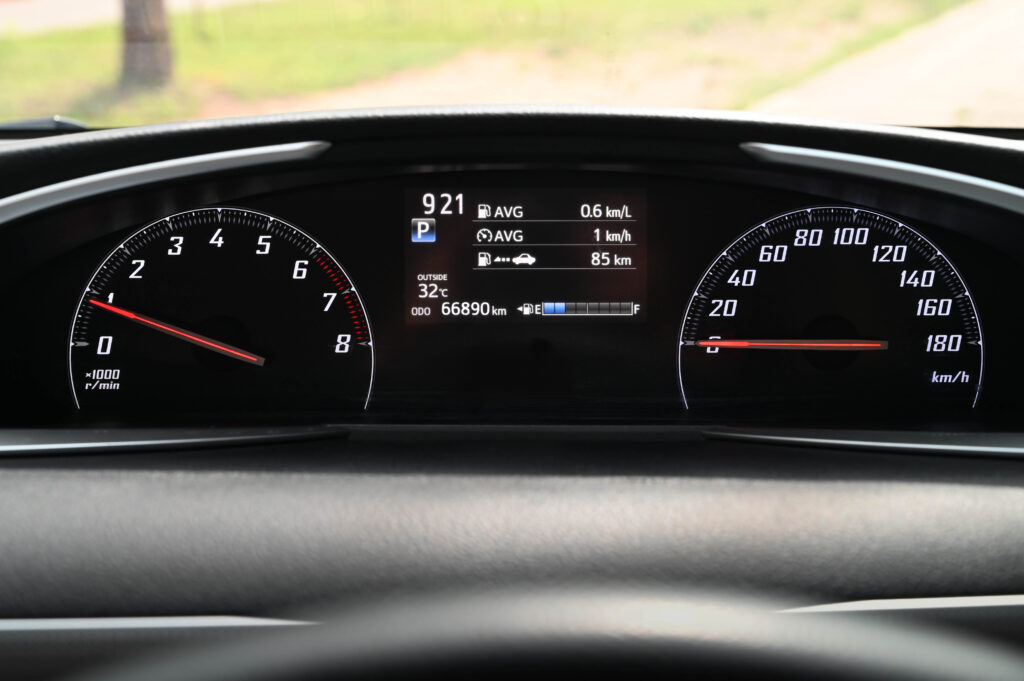 66,890 km Sienta 1.5V รุ่น TOP สีเขียว Citrus Mica Metallic สวยมากๆ รถบ้านมือเดียวสภาพดีเยี่ยมครับ