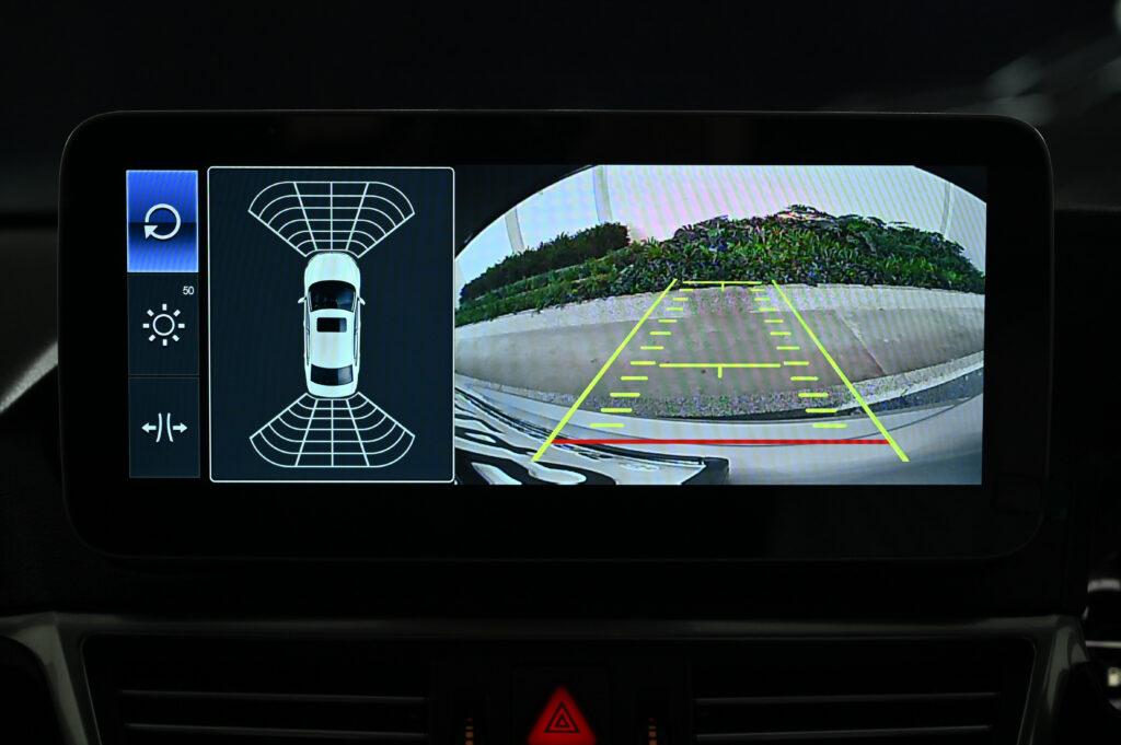 70,386 km BENZ W212 E250 CDI AMG SPORTS PACKAGE เกียร์คอพวงมาลัย 7 SPEED ที่คุณๆชื่นชอบครับ