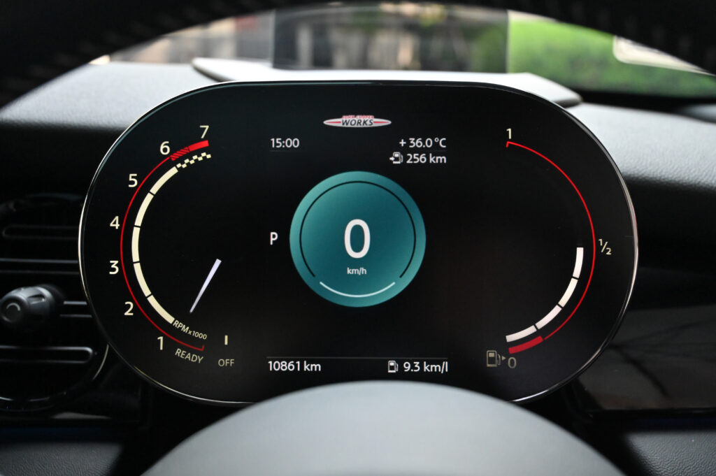 10,861 km MINI John Cooper Works ปี 2023 ขายดาวน์ 600,000 เปลี่ยนสัญญาผ่อนต่อหรือซื้อสดก็ได้เช่นกัน