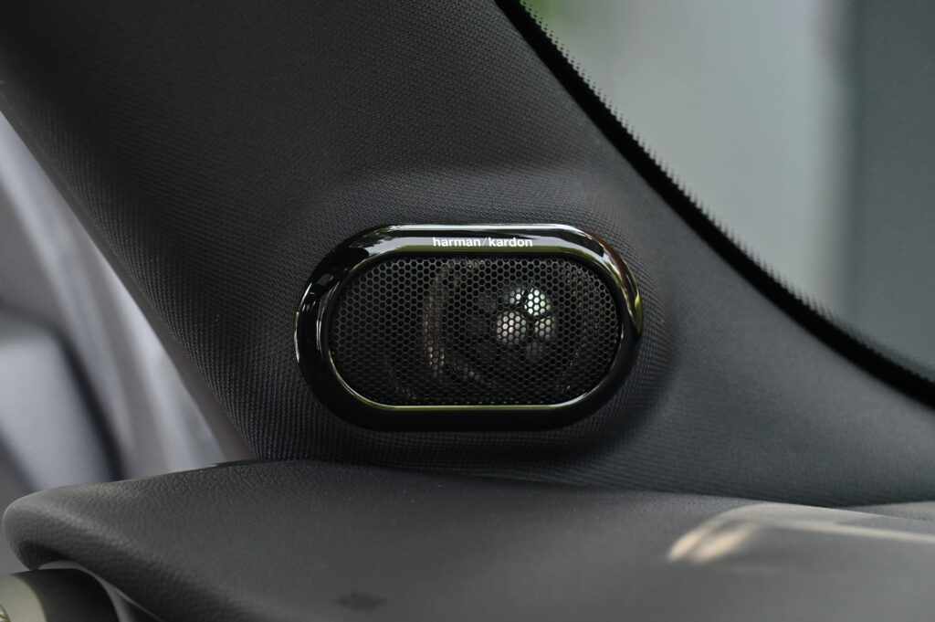 10,861 km MINI John Cooper Works ปี 2023 ขายดาวน์ 600,000 เปลี่ยนสัญญาผ่อนต่อหรือซื้อสดก็ได้เช่นกัน