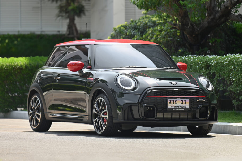 10,861 km MINI John Cooper Works ปี 2023 ขายดาวน์ 600,000 เปลี่ยนสัญญาผ่อนต่อหรือซื้อสดก็ได้เช่นกัน