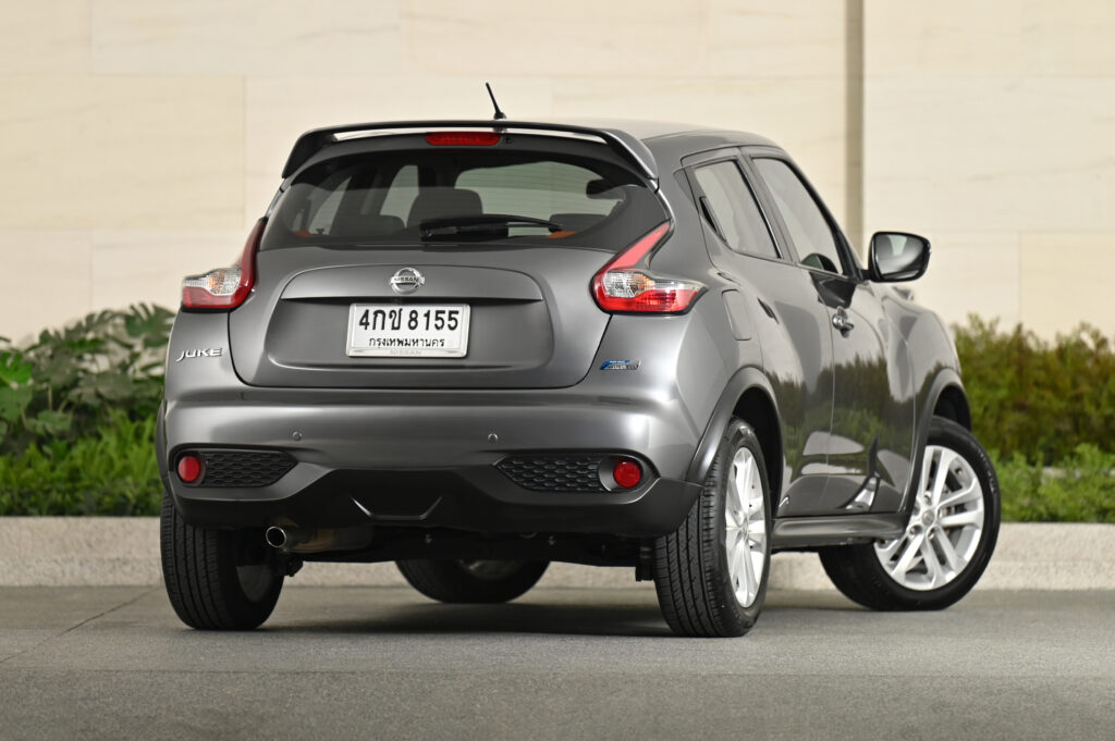 72,827 km Nissan Juke 1.6V รุ่น Top สวยมาก ปี 2015 แท้ รถบ้านมือเดียวสภาพดีเยี่ยมไม่มีอุบัติเหตุครับ