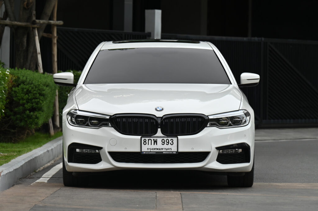 83,491 km BMW 530e M Sport G30 มี BSI ถึง 27/12/28 หรือ 100,000 km รถบ้านสภาพดีไม่มีอุบัติเหตุครับ