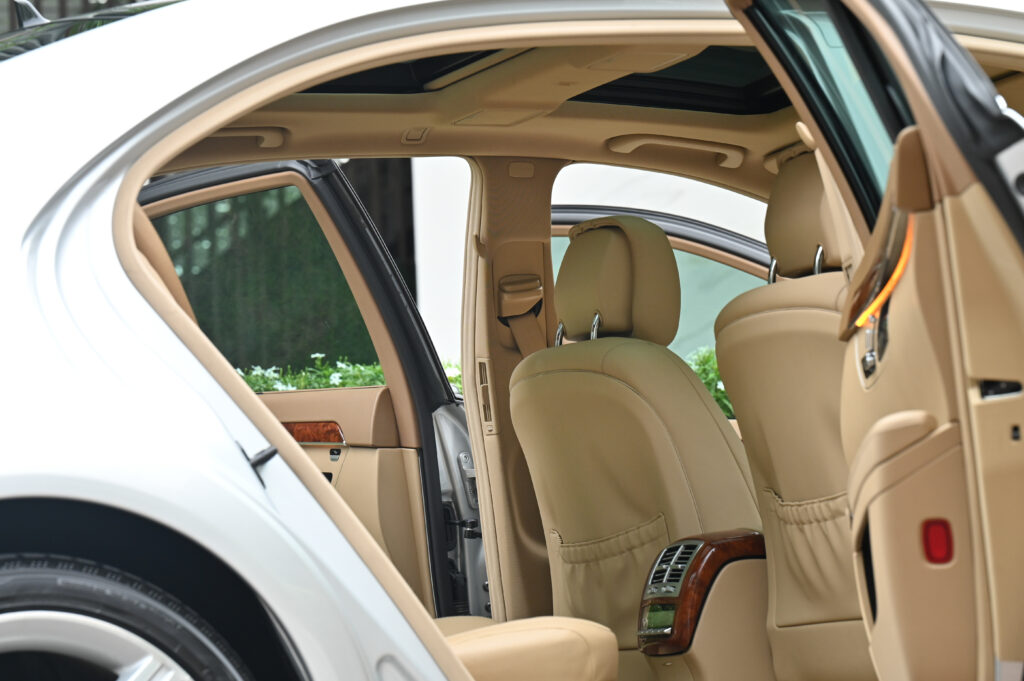 72,575 km Benz S300 L AMG Facelift ปี 2011 ศูนย์เบนซ์ไทย อดีตรถสถานเอกอัครราชทูตสหรัฐอาหรับเอมิเรตส์