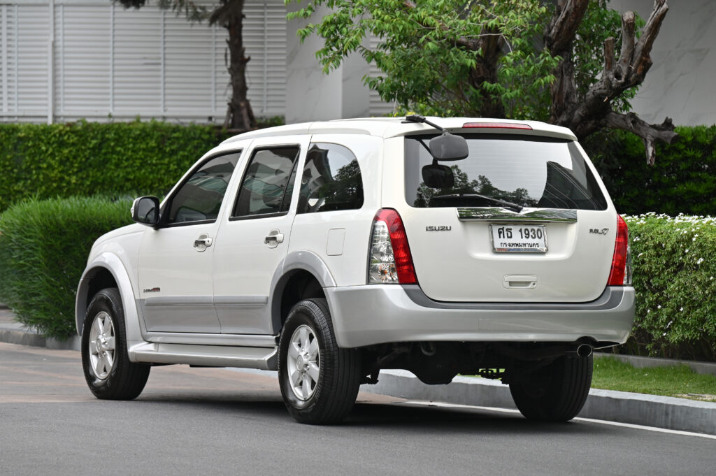 102,414 km ISUZU MU-7 I-TEQ 3.0 Ddi 4WD AT รุ่น TOP สุด รถบ้านมือเดียวซื้อเงินสดลำดับที่ 1 สวยมาก