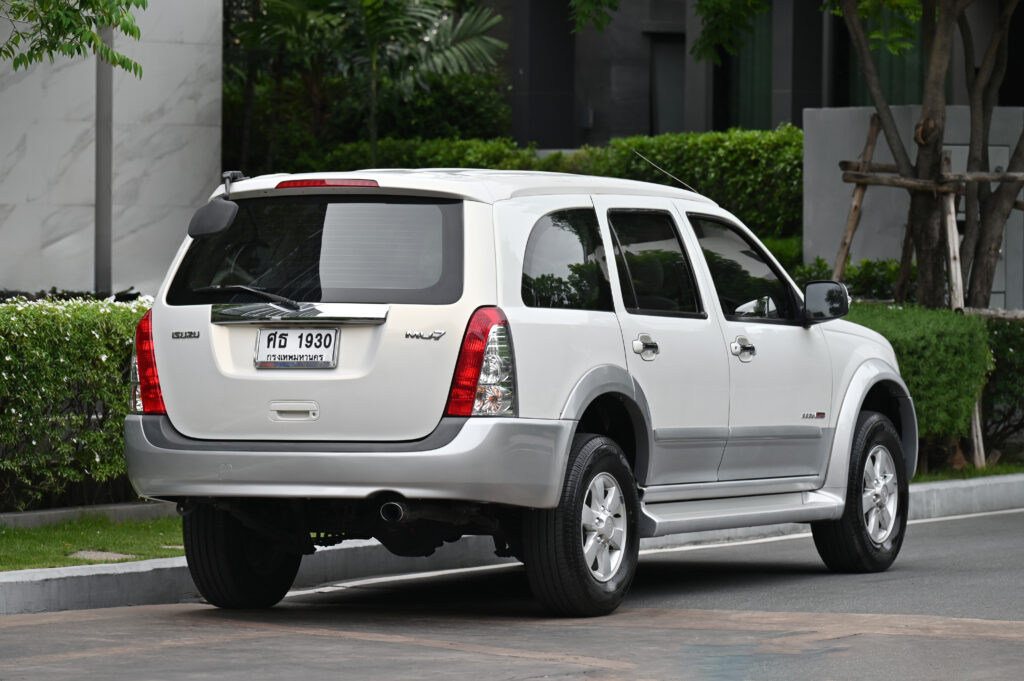 102,414 km ISUZU MU-7 I-TEQ 3.0 Ddi 4WD AT รุ่น TOP สุด รถบ้านมือเดียวซื้อเงินสดลำดับที่ 1 สวยมาก