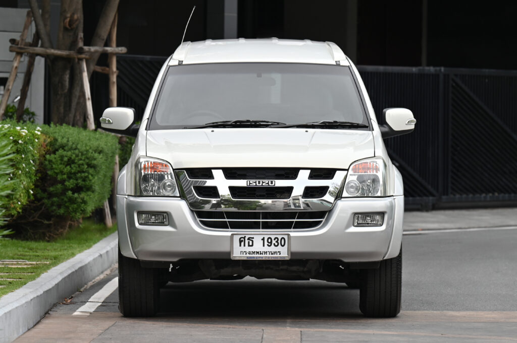 102,414 km ISUZU MU-7 I-TEQ 3.0 Ddi 4WD AT รุ่น TOP สุด รถบ้านมือเดียวซื้อเงินสดลำดับที่ 1 สวยมาก
