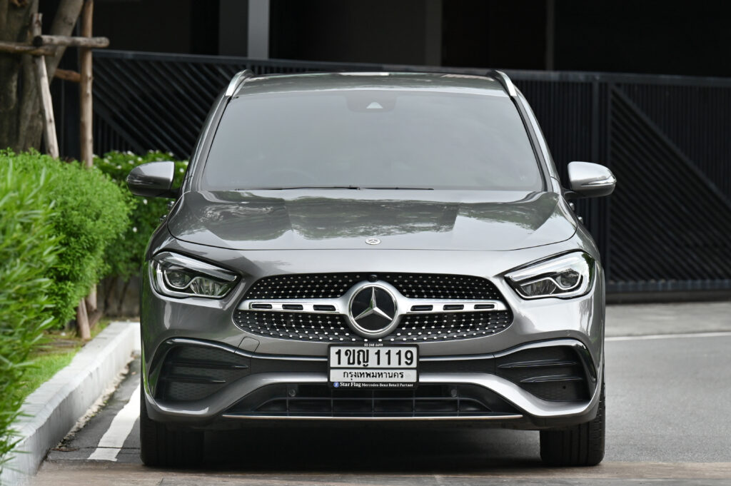23,050 km Benz GLA 200 AMG Dynamic MY2022 ปรับเพิ่มอุปกรณ์แล้ว รถบ้านใช้งานน้อยมากสภาพดีเยี่ยมครับ