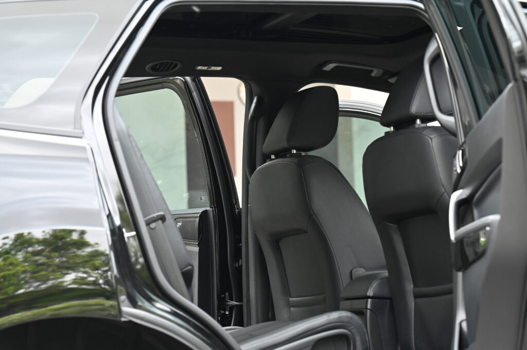 7,666 km Ford Everest 2.0 Bi-Turbo Titanium+ 4×4 Minorchange รถบ้านซื้อเงินสด ออกรถวันที่ 31/05/23