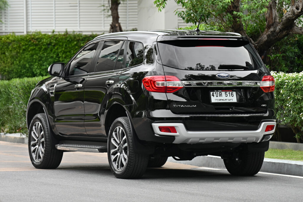 7,666 km Ford Everest 2.0 Bi-Turbo Titanium+ 4×4 Minorchange รถบ้านซื้อเงินสด ออกรถวันที่ 31/05/23