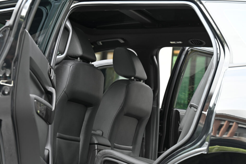 7,666 km Ford Everest 2.0 Bi-Turbo Titanium+ 4×4 Minorchange รถบ้านซื้อเงินสด ออกรถวันที่ 31/05/23
