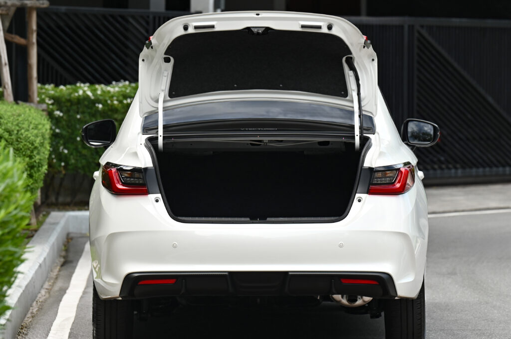 20,412 km Honda City TURBO RS Minorchange มือเดียวซื้อสด รถใหม่มากสภาพเหมือนป้ายแดง ไม่มีอุบัติเหตุ