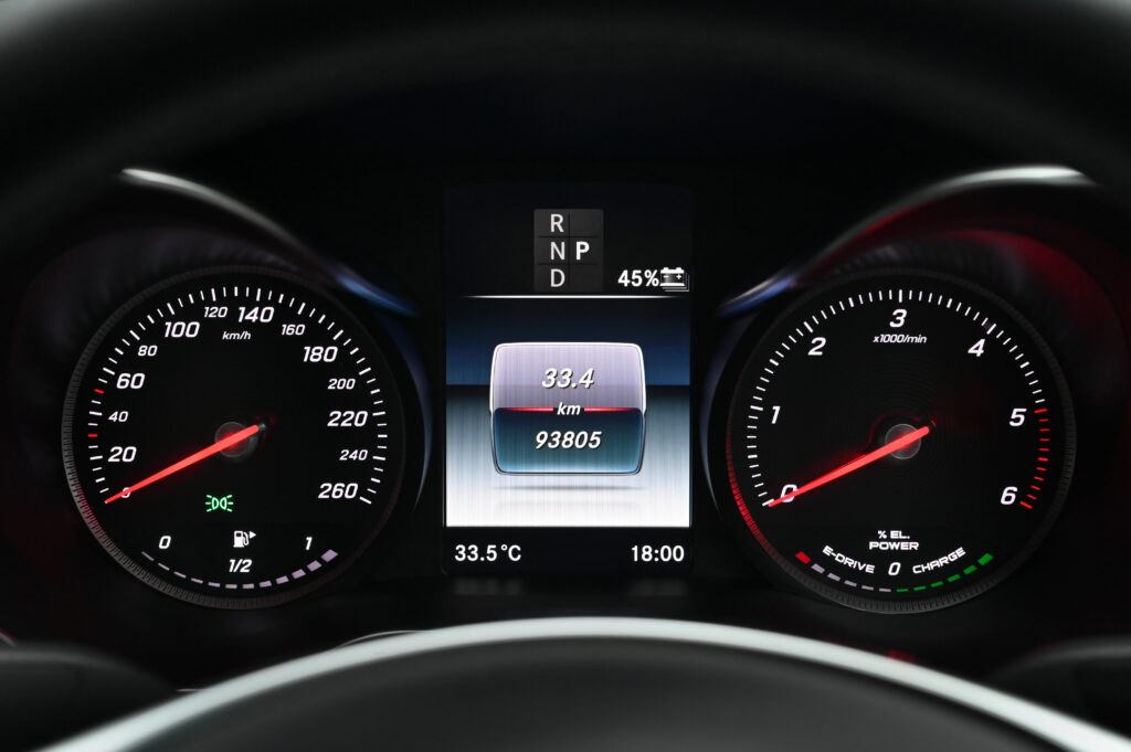93,769 km Benz C300 BlueTEC HYBRID AMG Dynamic รถบ้านมือเดียว แบตไฮบริดเปลี่ยนใหม่แล้วที่ศูนย์เบนซ์