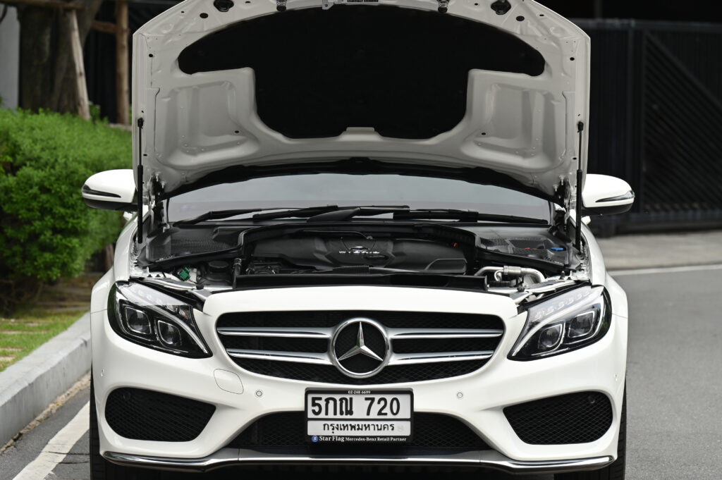 93,769 km Benz C300 BlueTEC HYBRID AMG Dynamic รถบ้านมือเดียว แบตไฮบริดเปลี่ยนใหม่แล้วที่ศูนย์เบนซ์