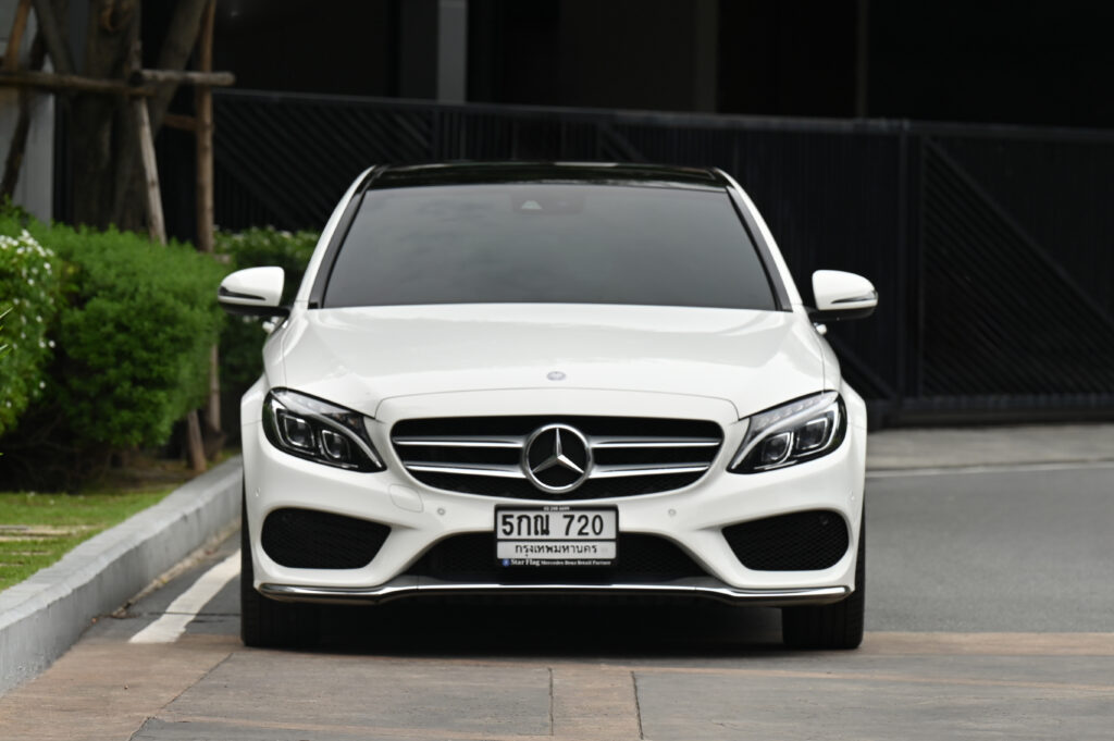 93,769 km Benz C300 BlueTEC HYBRID AMG Dynamic รถบ้านมือเดียว แบตไฮบริดเปลี่ยนใหม่แล้วที่ศูนย์เบนซ์